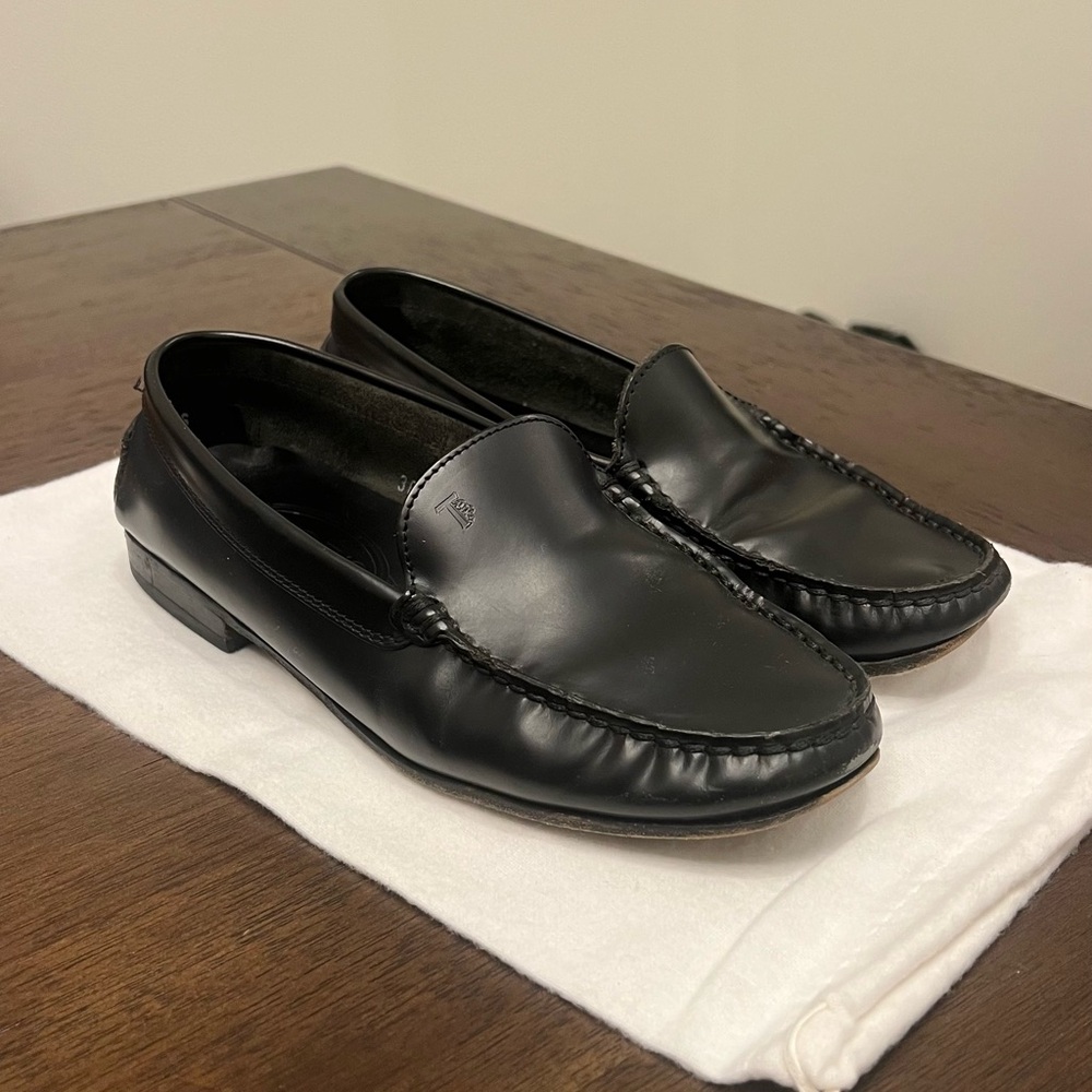 Tod’s Black Leather Gommino Loafers - Women’s 36 (US 6)